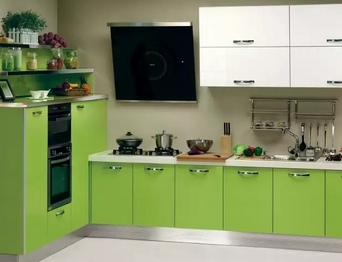 Фото реальной кухни зеленого цвета