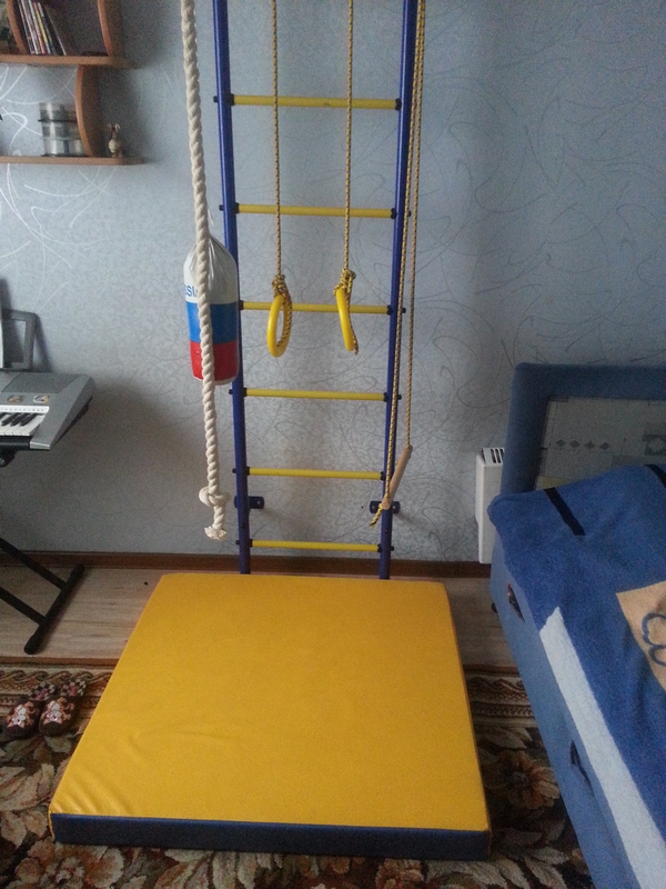 гимнастический мат для спортивной детской стенки