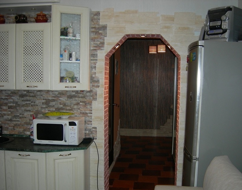 Кухонная арка сооруженная в виде ромба